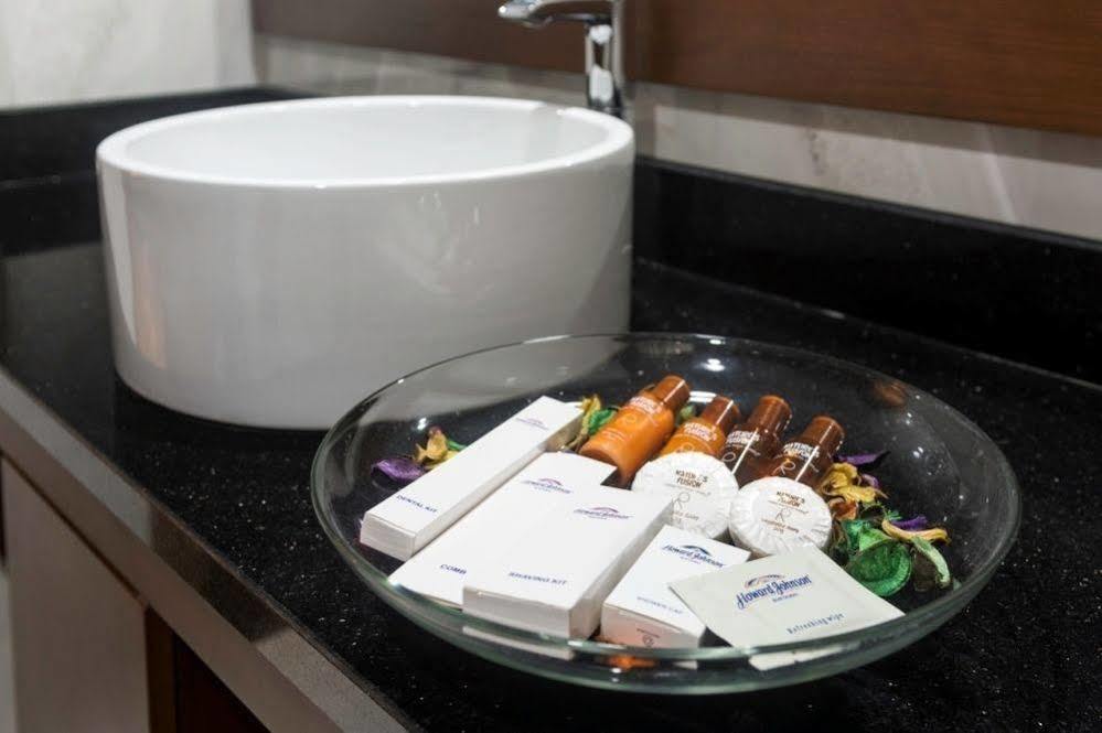 Howard Johnson Bur Hotel Dubaï