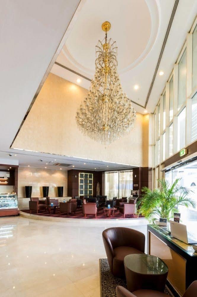 Howard Johnson Bur 3* Дубай
